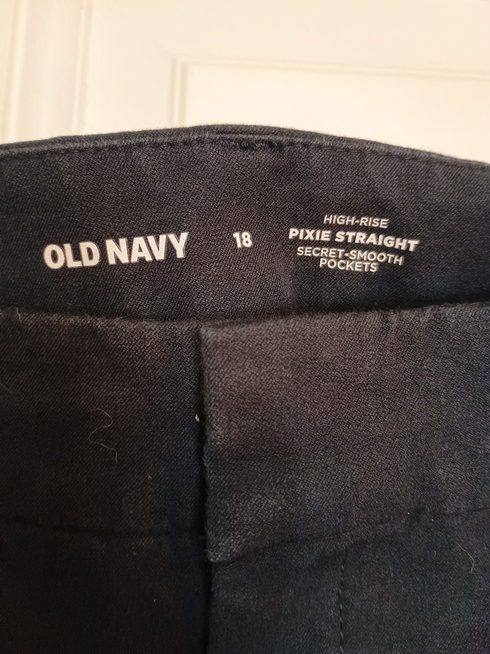 Old Navy Black High-Rise Pixie Straight Pants